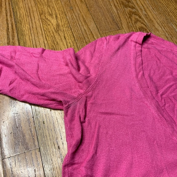 White House Black Market Fuchsia Pink V-Neck Button Cardigan - Size S - Picture 8 of 9